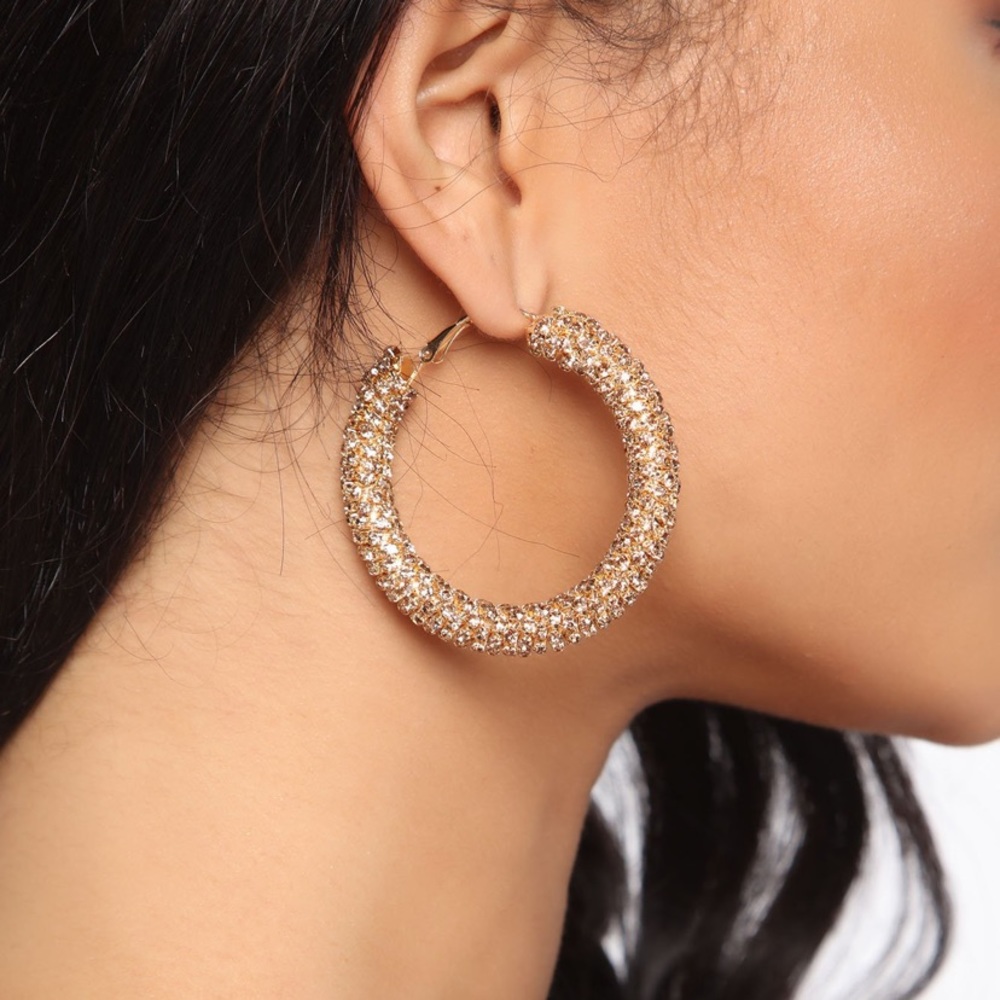 Move Aside Earrings - Gold